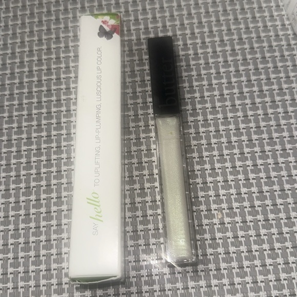 butter LONDON Pantone Plush Rush Lipgloss, Sparkling Green - Picture 2 of 5